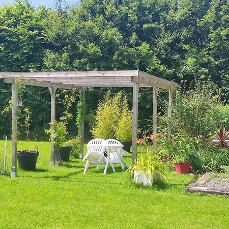 Dom wakacyjny Charmante Maison A Avec Terrasse Privee Fort-Moville